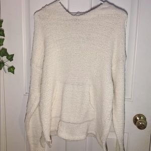 NWT tilllys white sweatshirt hoodie